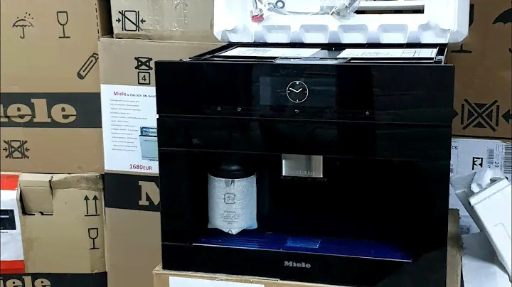 Miele CVA 7845 OBSW кофемашина встраиваемая  в мебель. С подключением к водопроводу .